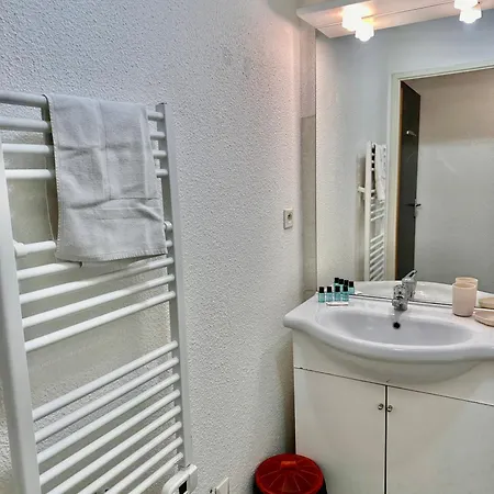 Le Nid Douillet - 4 Personnes - Terrasse Couverte Apartmán Lurdy